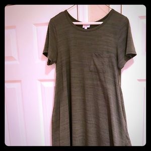 LuLaRoe olive green Carly 💚